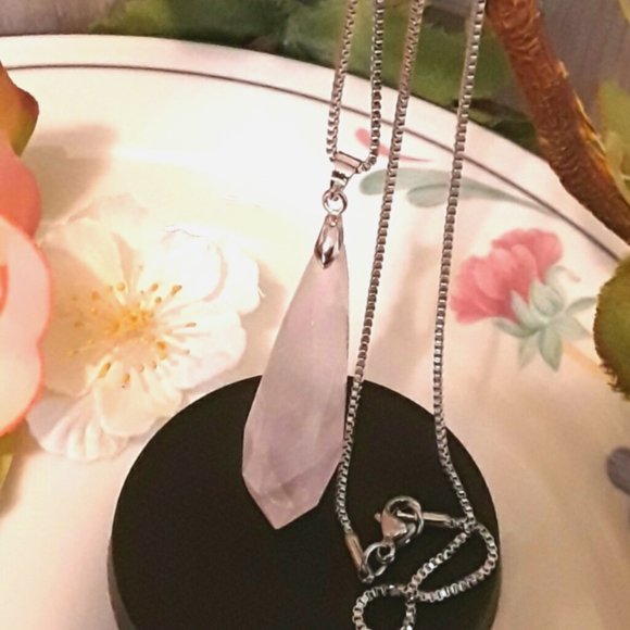 B34 NEW Rose Quartz Gem Large pendant - Picture 3 of 5